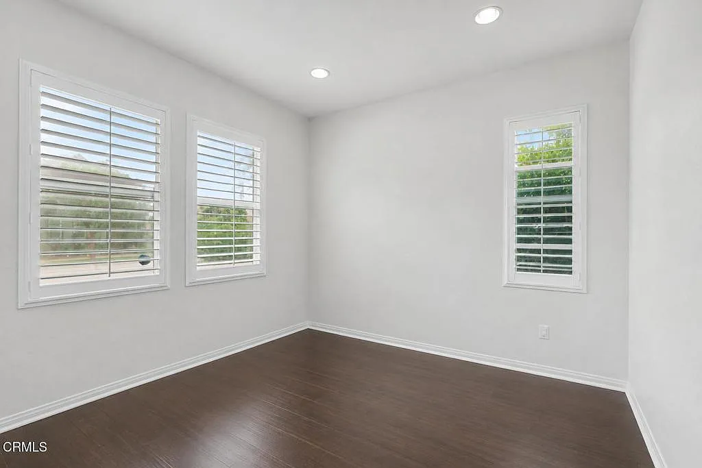 3 bed, 2.5 bath, 2216 sqft, $4,500 — Photo 4