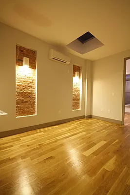 Rented by Nooklyn NYC LLC | media 30
