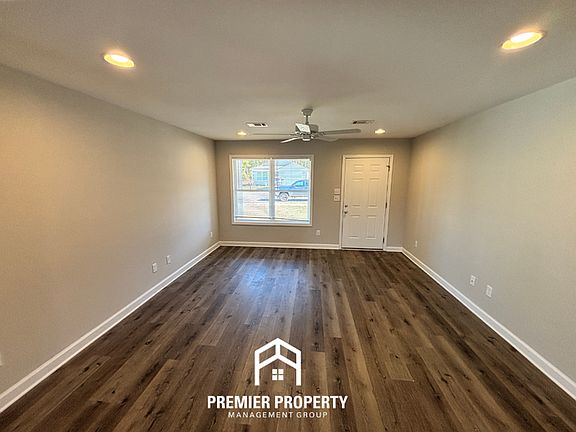 3rd image of 7190 60th Ave E