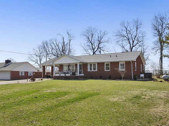 5th image of 446 Allen Cir