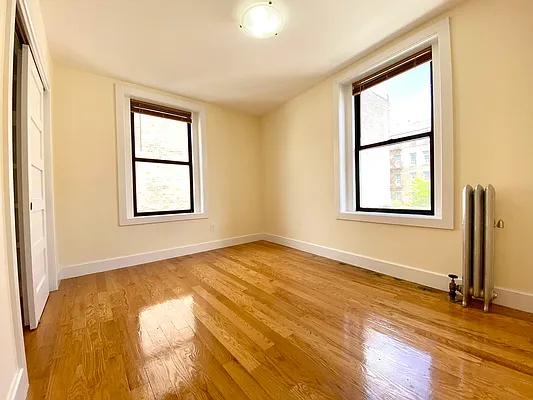 Rented by Bruma Realty LLC | media 8