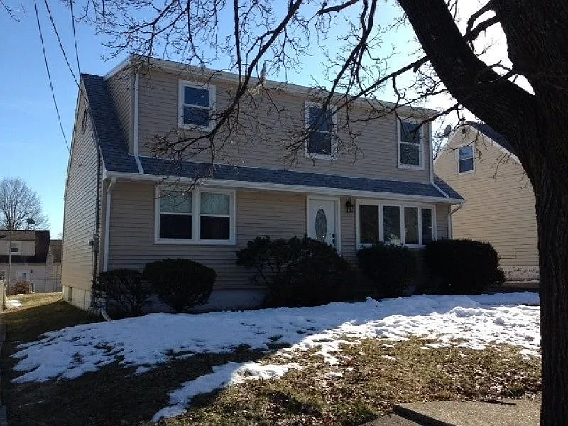 78 Reigate Rd photo 1