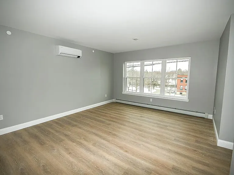 630 Main St #402 — Photo 4