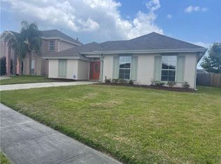 11271 Asphodel Dr, New Orleans, LA 70128