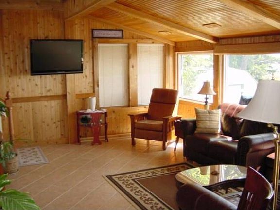 5th image of N1437 Cottage Dr