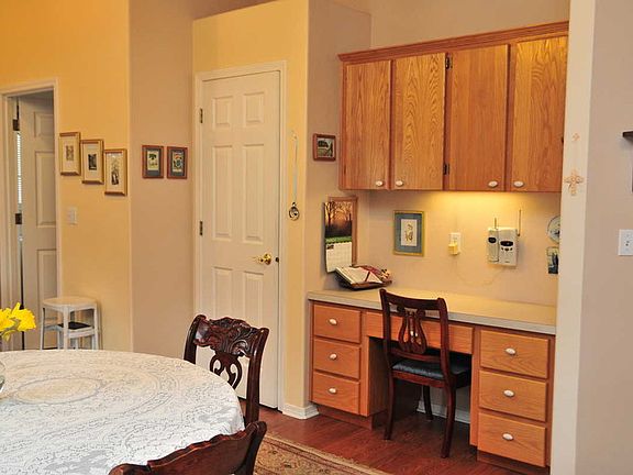 3rd image of 2705 NE 95th Cir