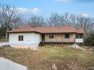 1020 White Hawk Dr, Cuba, MO 65453