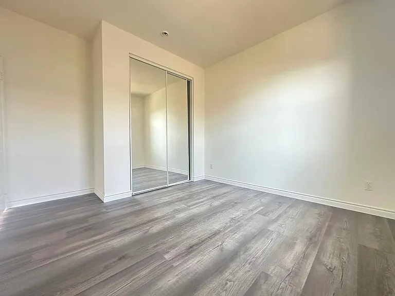 5862 Ginger Dr — Photo 7