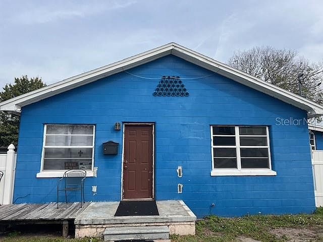 1st image of 309 W Warren Ave