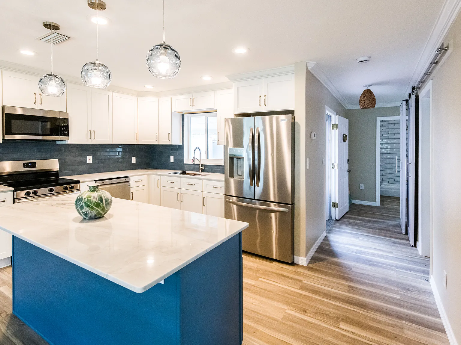 2 bed, 1248 sqft, $4,200 — Photo 4