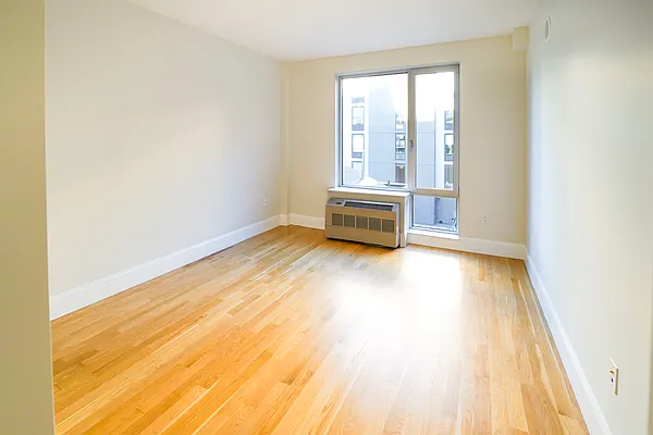 Rented by 620 MGMT | media 11