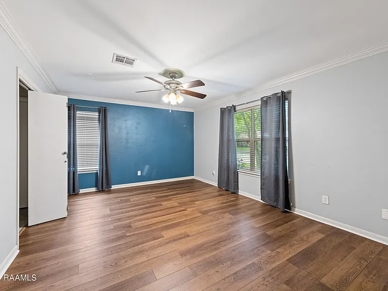 140 Orangewood Dr — Photo 12