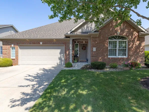 1819 Woodgate Dr, Goshen, IN 46526
