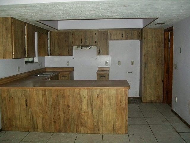 2nd image of 2730 Royal Palm Dr