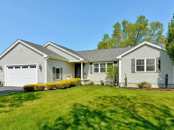 30 Aubin St, Seekonk, MA 02771