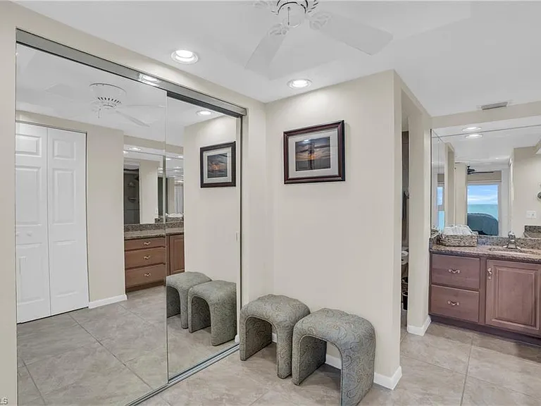 25900 Hickory Blvd #803 — Photo 33