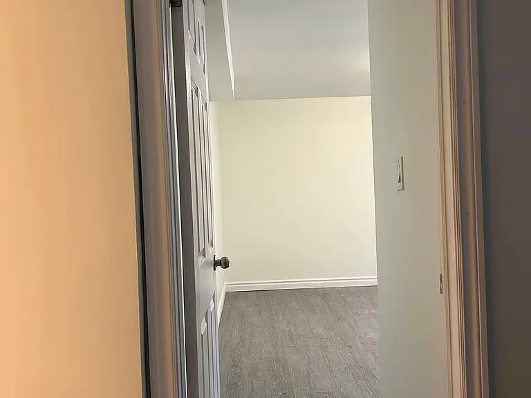 448 Elmwood Ave — Photo 10