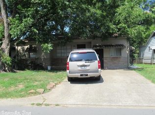 703 Mills St, North Little Rock, AR 72117