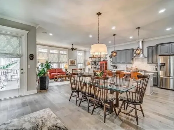 830 Grove Bnd, Decatur, GA 30030