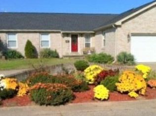 14 Wakefield Rd, Point Pleasant, WV 25550