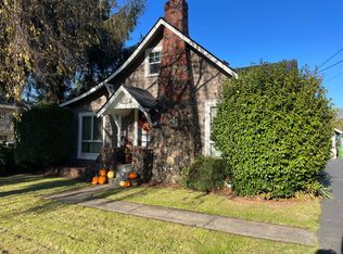 3028 Oak St, Longview, WA 98632