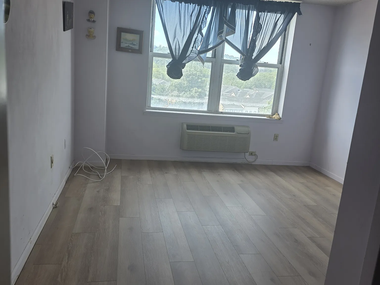1 bed, 827 sqft, $2,800 — Photo 3