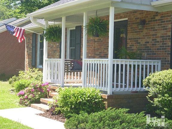 3rd image of 757 Albemarle Place SE