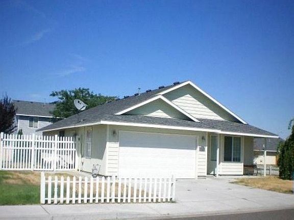 2nd image of 7903 Zayas Dr