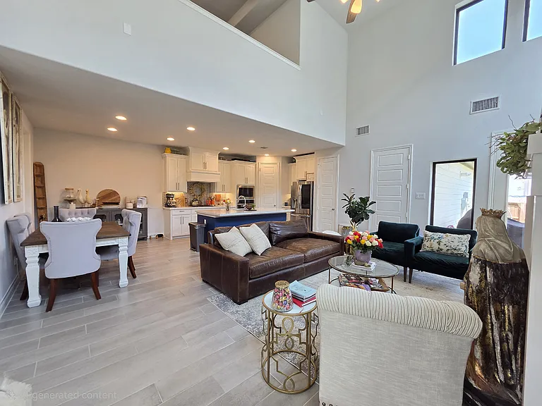 2303 Offerande Dr — Photo 5