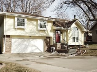 1001 Conestoga Rd, Papillion, NE 68046