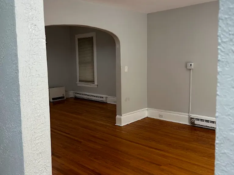 601 Clay Ave — Photo 5