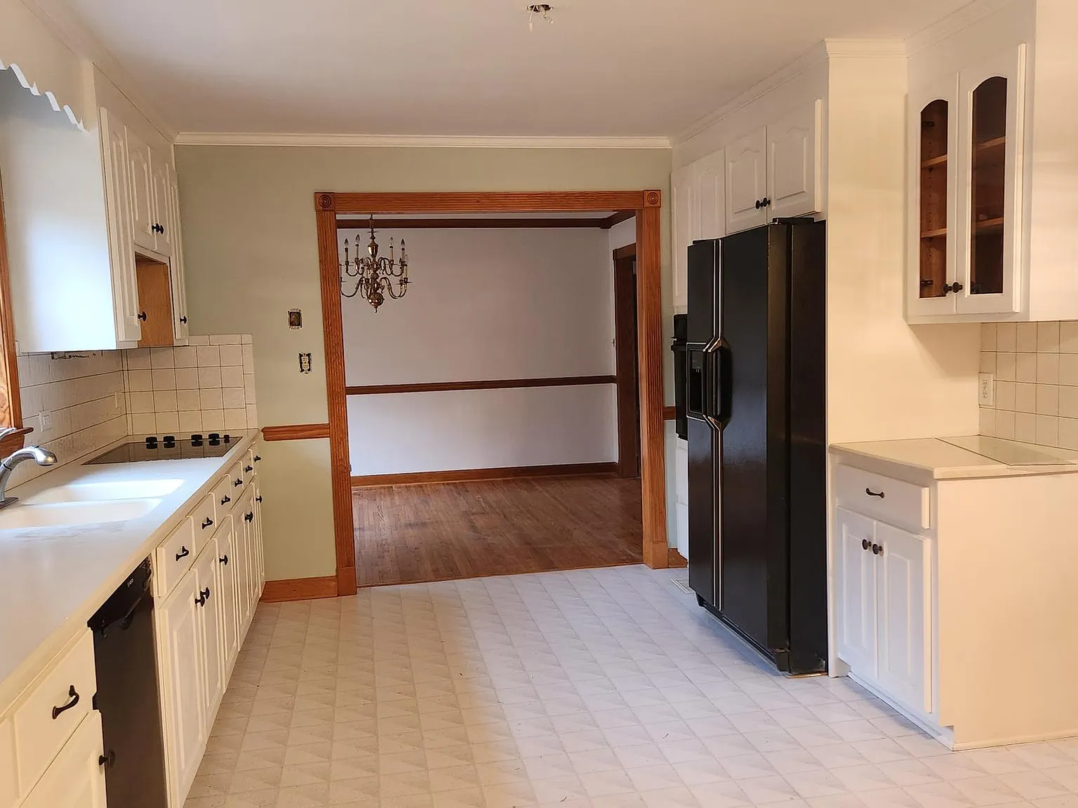 3 bed, 2000 sqft, $2,300 — Photo 4