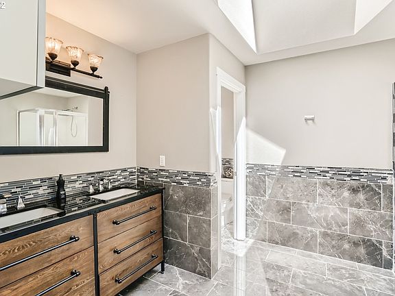 3rd image of 12340 SW Aspen Ridge Dr
