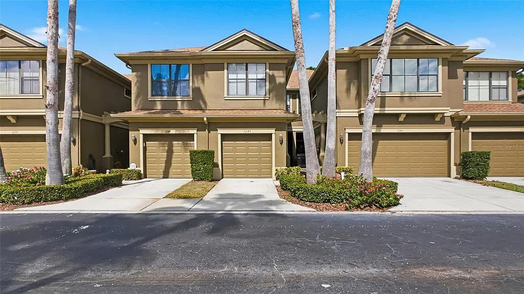 3 bed, 2.5 bath, 1507 sqft, $2,400 — Photo 1