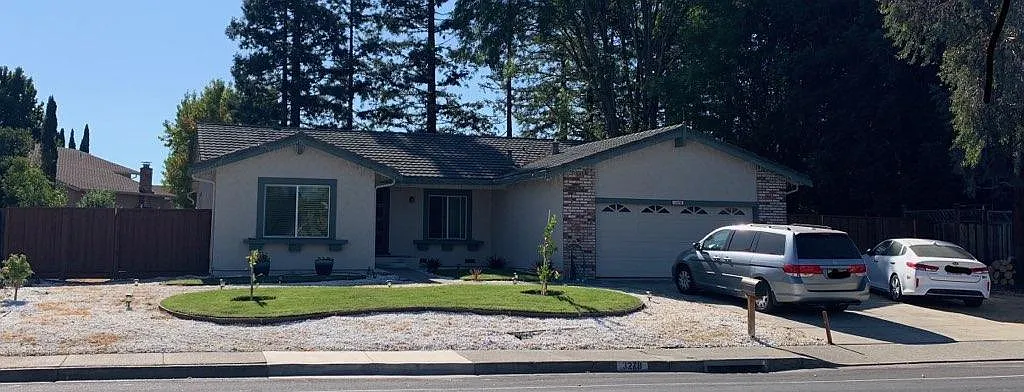 3278 Montevideo Dr photo 1
