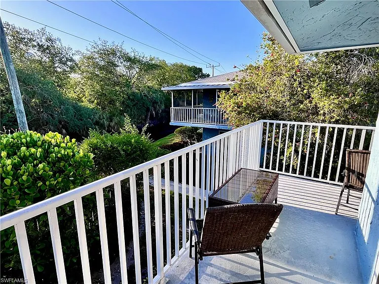256 Palm Dr #6 — Photo 15
