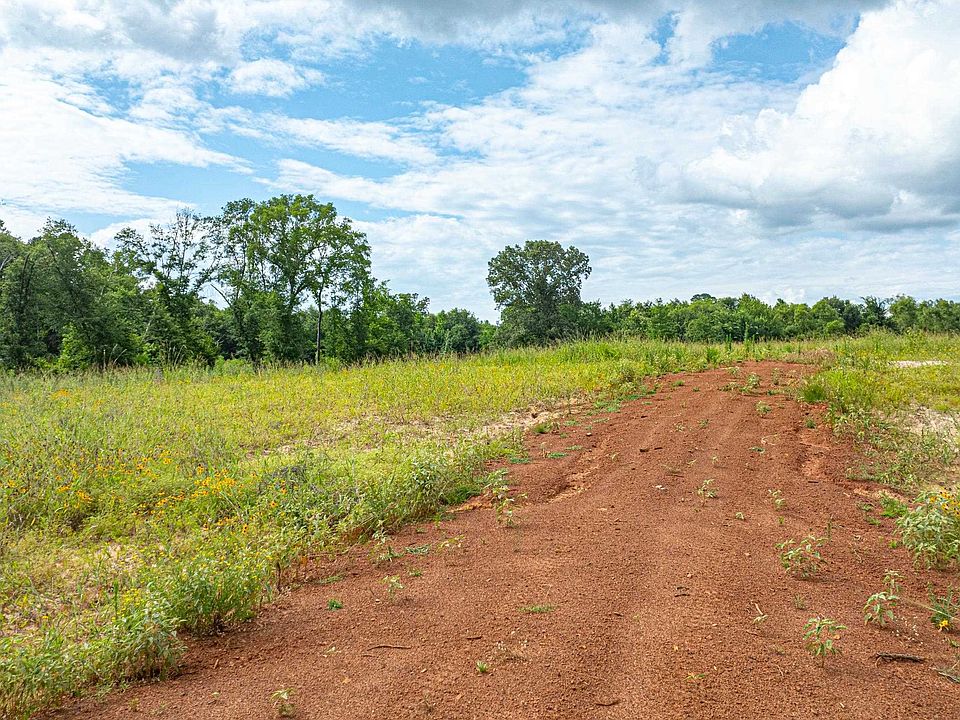 1st image of 376 Country Road Dr