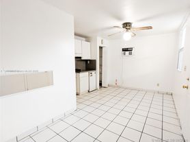 2433 SW 11th St, Miami, FL