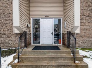 30475 W Forteen Mile Rd APT 92, Farmington, MI 48334
