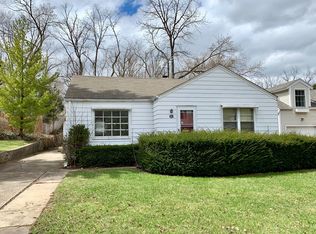 526 S Summit St, Barrington, IL 60010