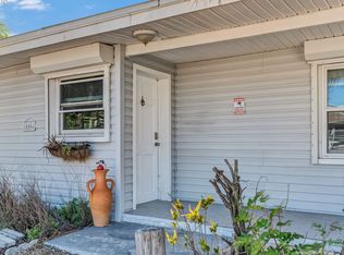 18004 1st St E, Redington Shores, FL 33708