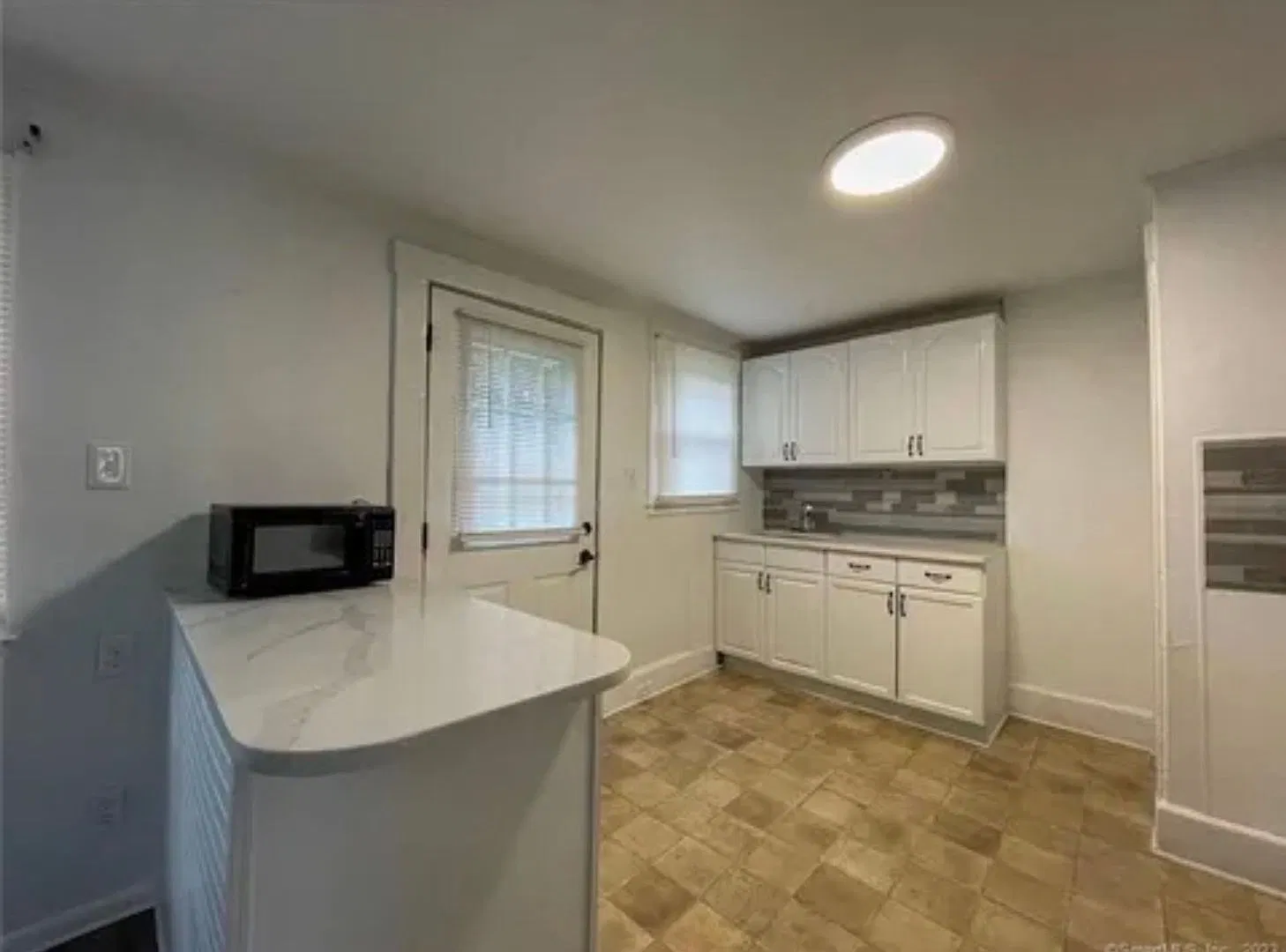 1-25 Highland Ave, Naugatuck — Photo 3