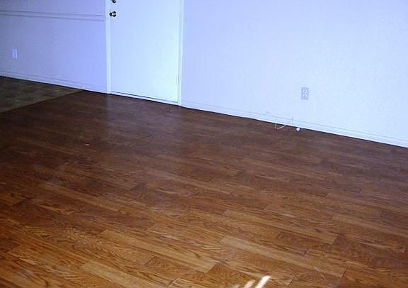 3rd image of 24612 Webster Ave