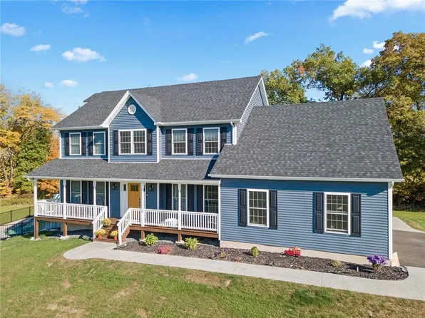 71 Dunthorne Drive, Bloomingburg, NY 12721