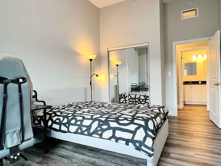 501 Frontenac St #507 — Photo 16