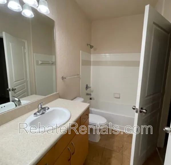 8290 Gate Pkwy W #142 — Photo 4