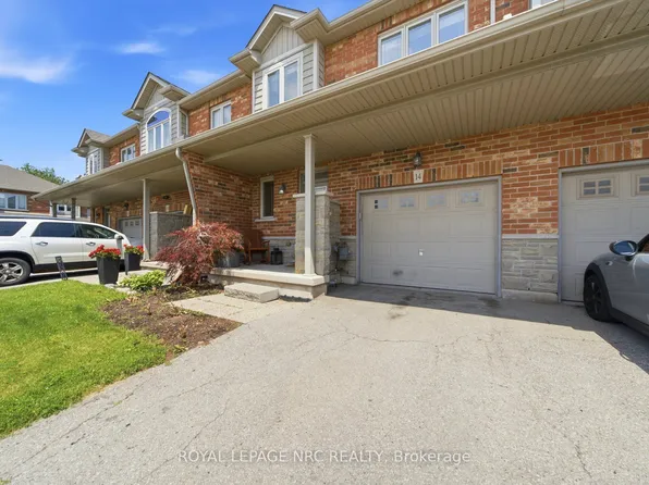380 Lake St #14, Grimsby, ON L3M 0E8