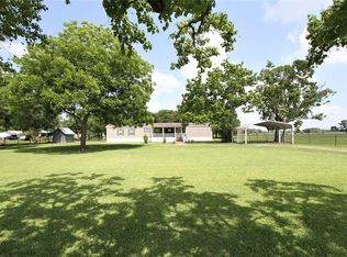 1100 County Road 284, Alvin, TX 77511
