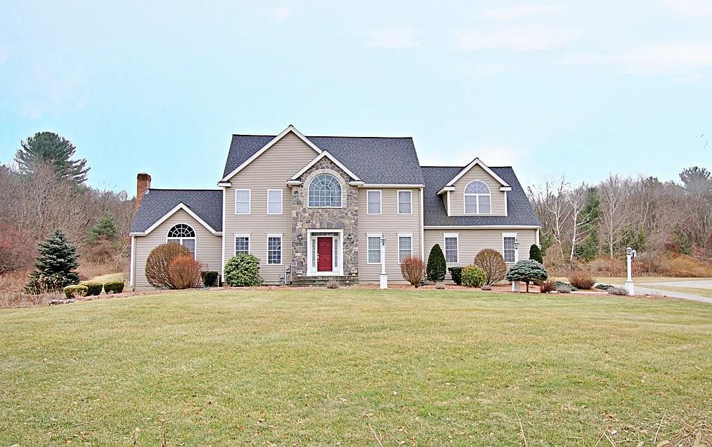 307 Chestnut St, Hudson, MA 01749 Zillow