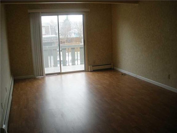 2nd image of 1201 18th St W APT 4